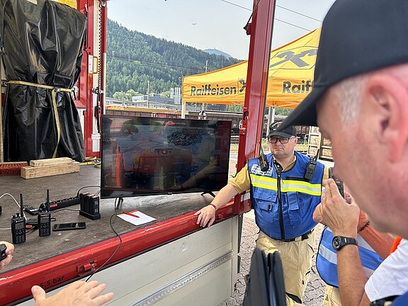 250705_GefahrgutÜbung_IMG_3233_web.jpg  