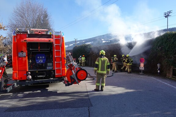 230209_Brand_im_Freien002.jpg  