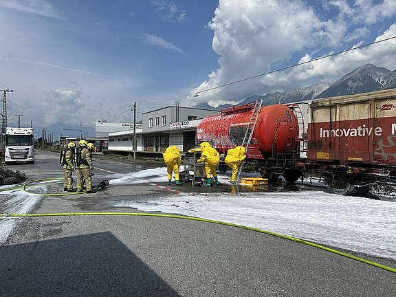 250705_GefahrgutÜbung_IMG_3228_web.jpg  