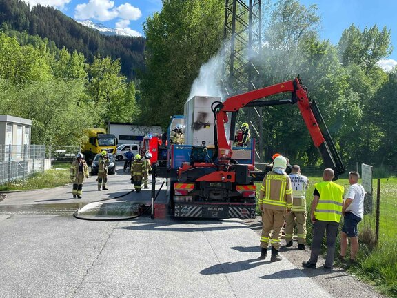 220510_Brand_Ladegut_LKW001.jpg  