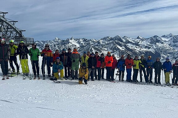 230321_skiausflug_04_77a3690c-4574-4813-ae74-fd2fe864805f_web.jpg  