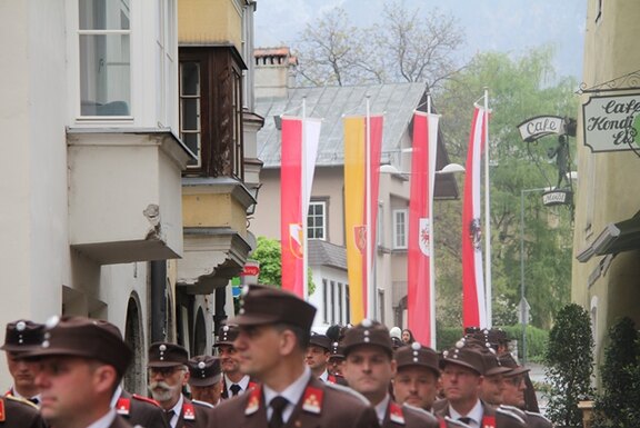 13.JPG  